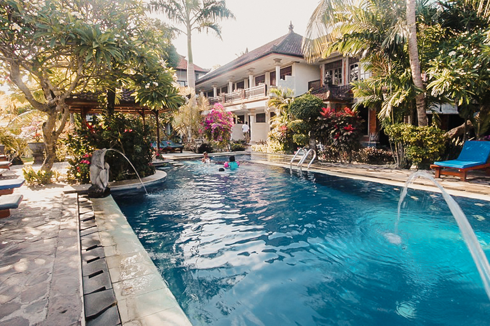 Vakantiehuis huren Bali Sanur luxe comfort centrum zwembaden airco kindvriendelijk